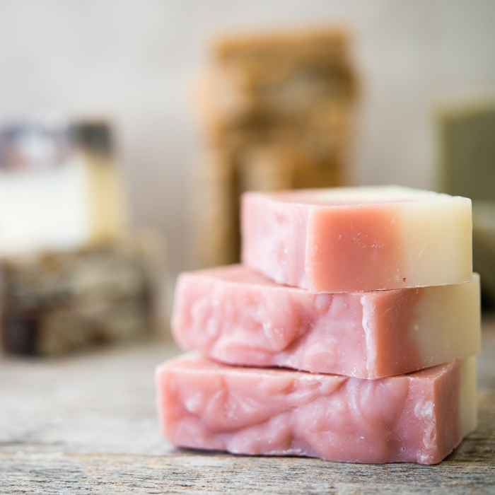 moxxie rosemary lavender bar soap is handcrafted, natural ingredient, no artificial colors, no artificial fragrances, vegan-friendly, skin loving, 100% plant-based