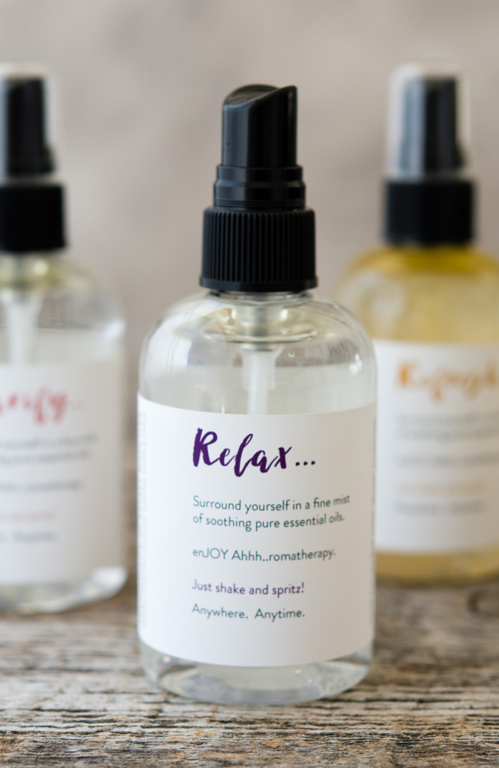 moxxie is soap is handcrafted, made in california, natural ingredient, no artificial colors, no artificial fragrances, vegan-friendly, skin loving, 100% plant-based